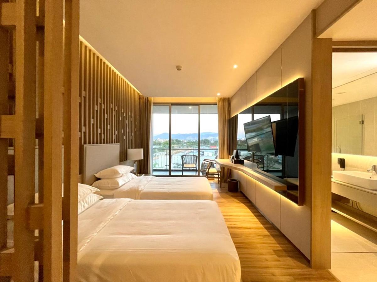 Symphony Of The Sea Hotel Bangsaen Εξωτερικό φωτογραφία