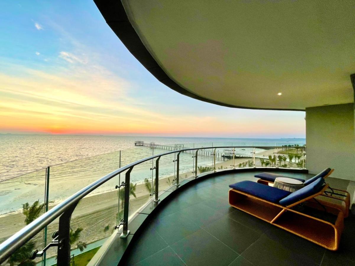 Symphony Of The Sea Hotel Bangsaen Εξωτερικό φωτογραφία