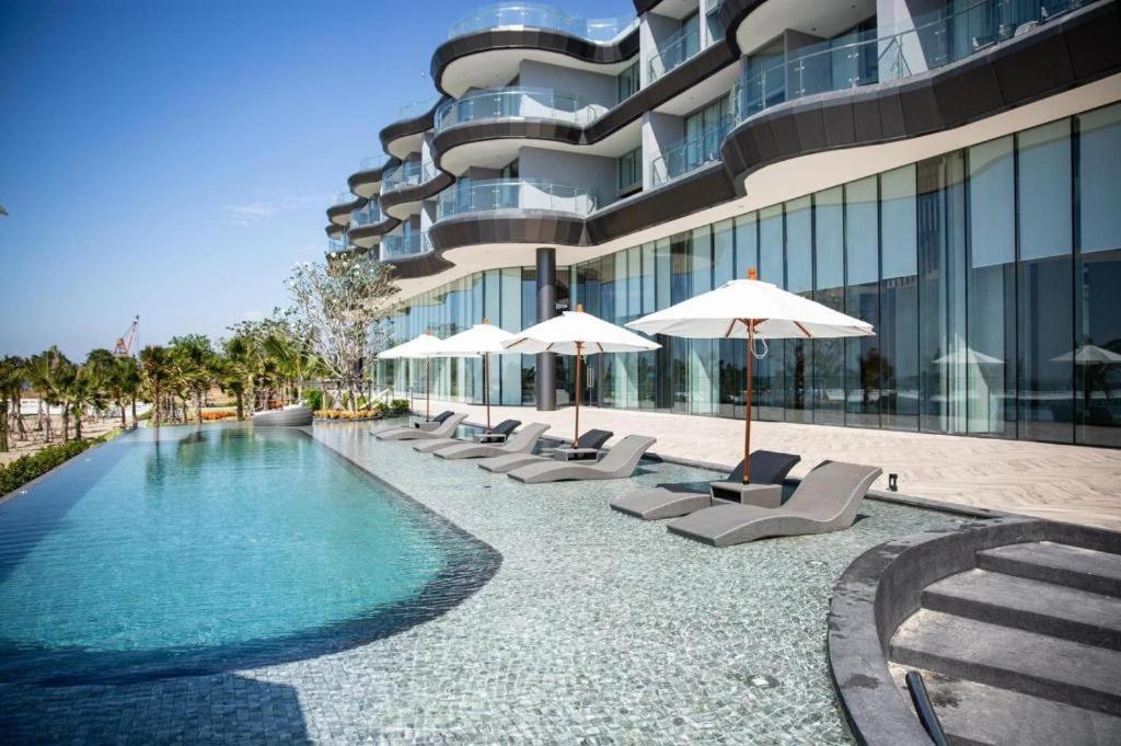 Symphony Of The Sea Hotel Bangsaen Εξωτερικό φωτογραφία
