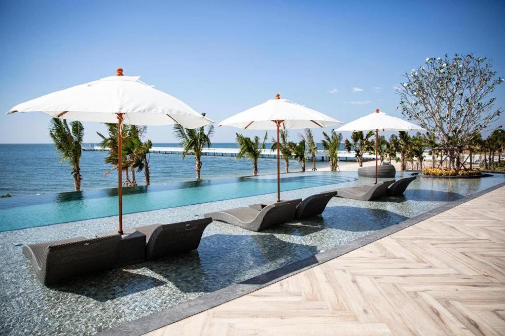 Symphony Of The Sea Hotel Bangsaen Εξωτερικό φωτογραφία